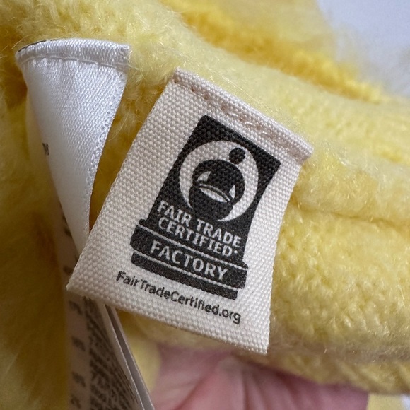 Madewell Alpaca and wool oversized crop yellow fuzzy sweater size XS. NWT - Picture 4 of 8